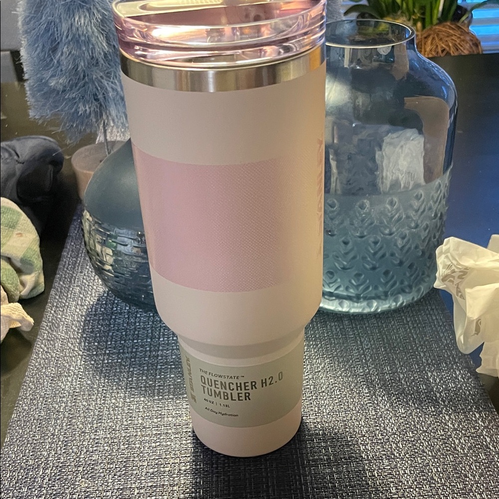 Pink Quencher Tumbler H2.0